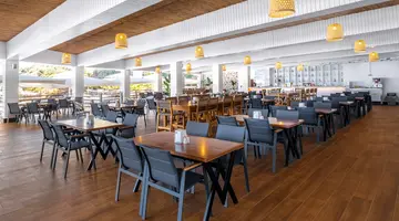 UTOPIA WORLD DE LUXE HOTEL