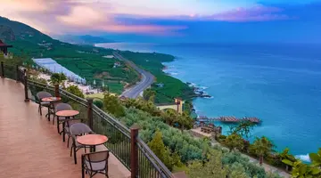 UTOPIA WORLD DE LUXE HOTEL