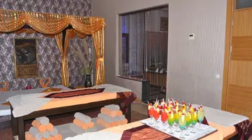 UTOPIA WORLD DE LUXE HOTEL