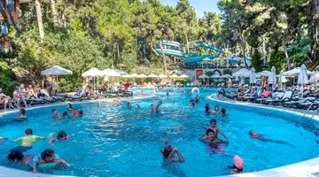 UTOPIA WORLD DE LUXE HOTEL