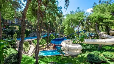Utopia World Hotel