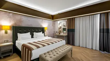 Utopia World Hotel