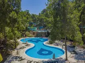 Utopia World Hotel