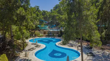 Utopia World Hotel