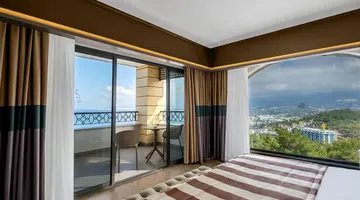 Utopia World Hotel