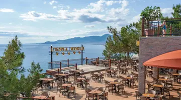 Utopia World Hotel