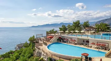 Utopia World Hotel