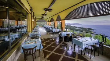 Utopia World Hotel