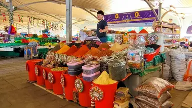 Uzbekistan - wrota Azji