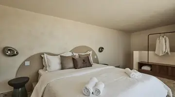 Uzenie All Suites Boutique Hotel