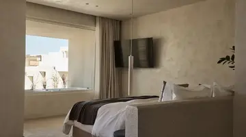 Uzenie All Suites Boutique Hotel