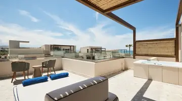 Uzenie All Suites Boutique Hotel