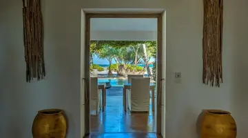 Uzuri Villa