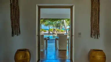 Uzuri Villa
