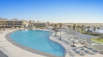 V Hotel