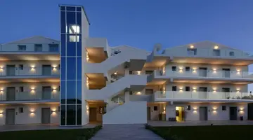 V Luxury Suites