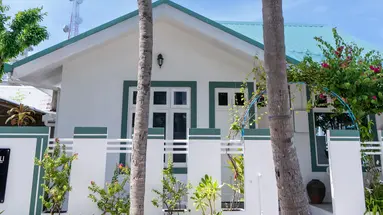 VAALI ISLAND ESCAPES & DIVE, FELIDHOO
