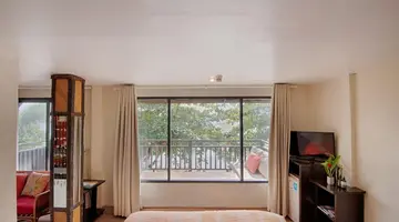 Vacation Village Phra Nang Inn