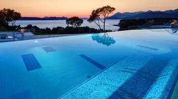 Valamar Argosy Hotel