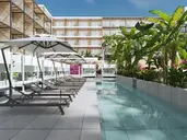 Valentin Grand Park Suite Hotel