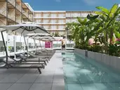 Valentin Grand Park Suite Hotel