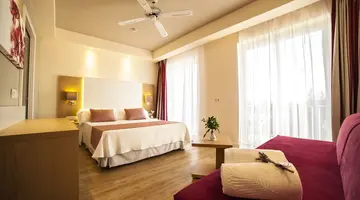 Valentin Grand Park Suite Hotel