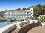 Valentin Grand Park Suite Hotel