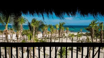 Valentin Imperial Riviera Maya