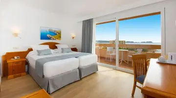 Valentin Reina Paguera Hotel