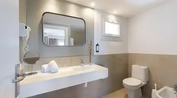 Valentin Somni Hotel & Suites