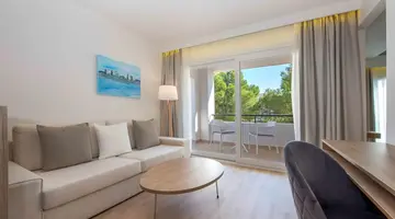 Valentin Somni Hotel & Suites