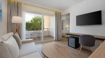 Valentin Somni Hotel & Suites