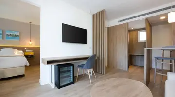 Valentin Somni Hotel & Suites