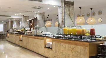 Valentin Somni Hotel & Suites