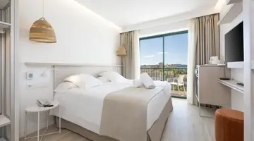 Valentin Somni Hotel & Suites
