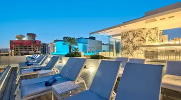 Valentina Hotel