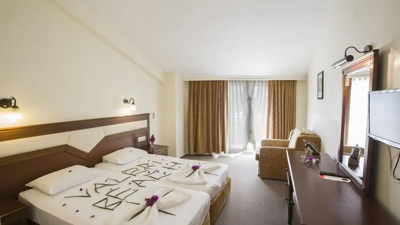 Valeri Beach Hotel (+12 Adult)