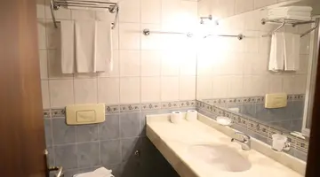 Valeri Beach Hotel (+12 Adult)