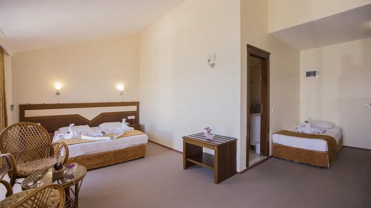 Valeri Beach Hotel (+12 Adult)