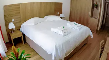 Valis Resort