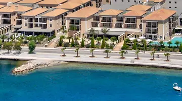 Valis Resort