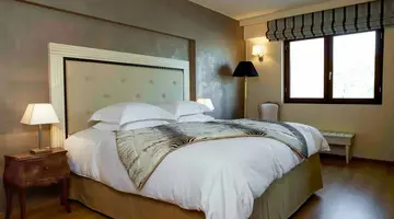 Valis Resort