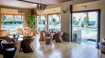 Valis Resort