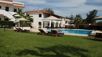 Vallian Village Hotel