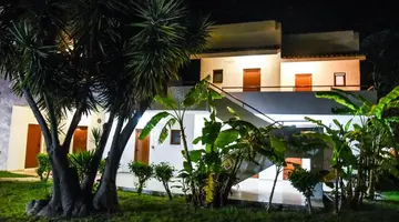 Vallian Village Hotel