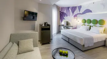 Vangelis Hotel & Suites