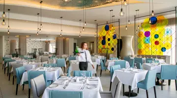 Vangelis Hotel & Suites