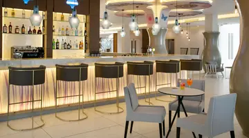 Vangelis Hotel & Suites