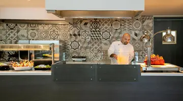 Vangelis Hotel & Suites