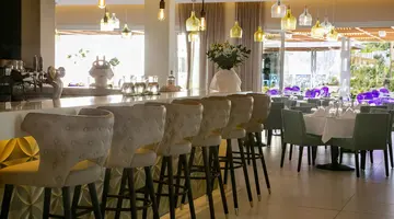 Vangelis Hotel & Suites